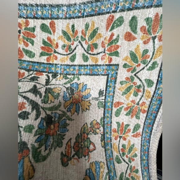 NWT Modern Home Floral Washable Utility Rug Runner 24 x 60’ - Picture 5 of 6